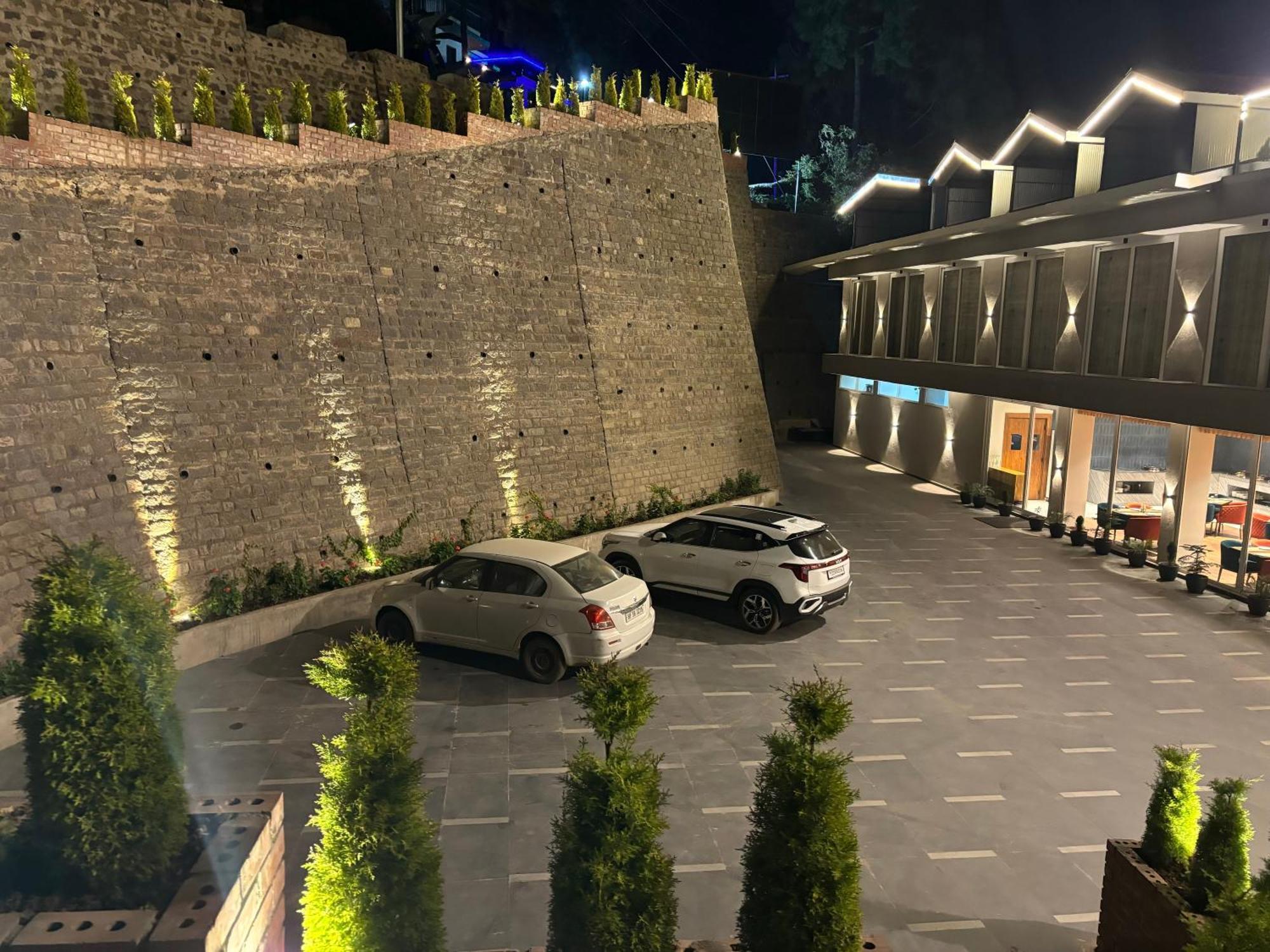 Arnisa Kasauli - A Boutique Hotel Eksteriør billede